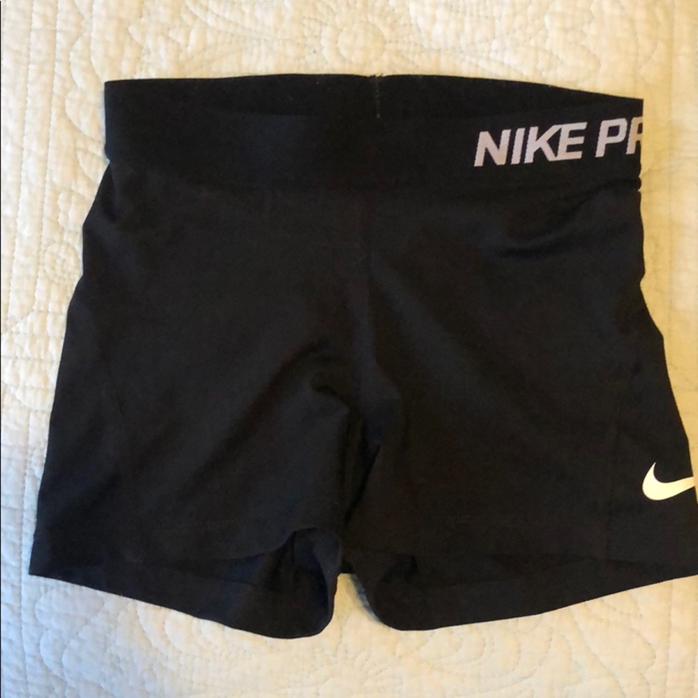 Black Nike Pros